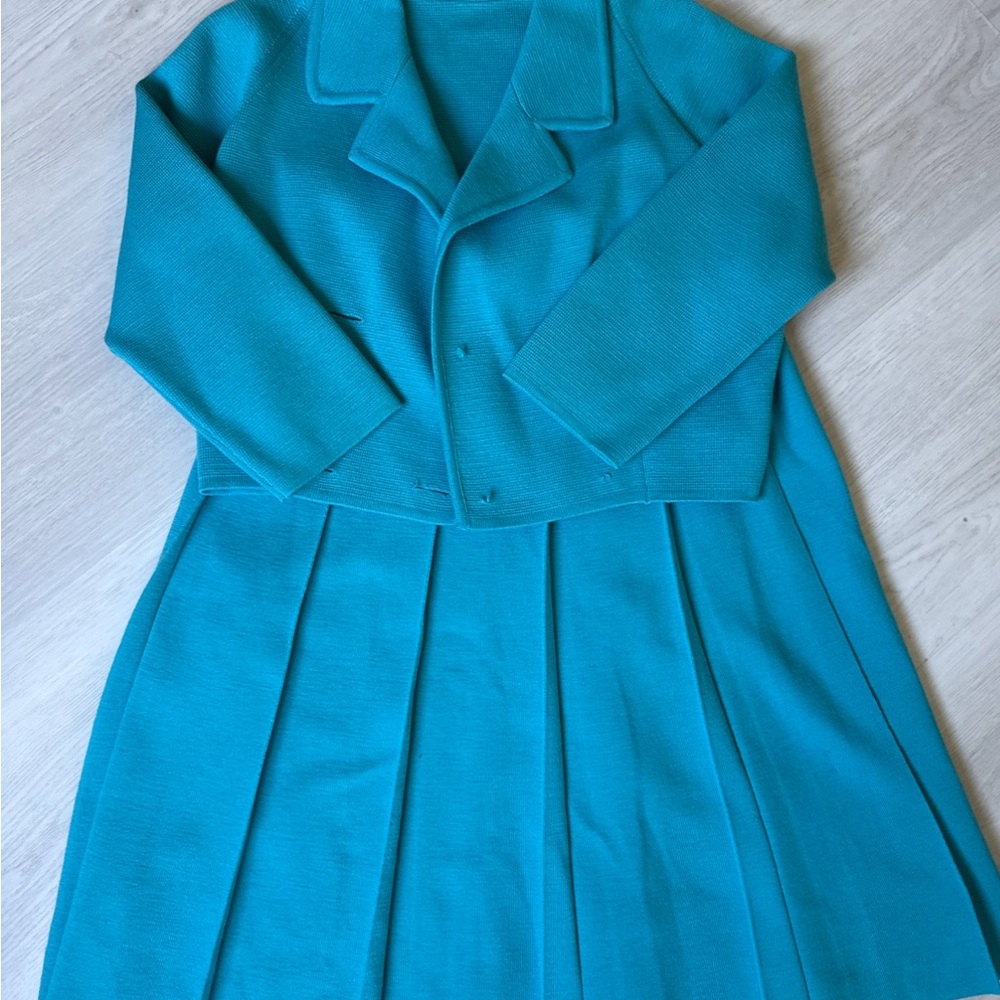 Elegant Teal Skirt Set